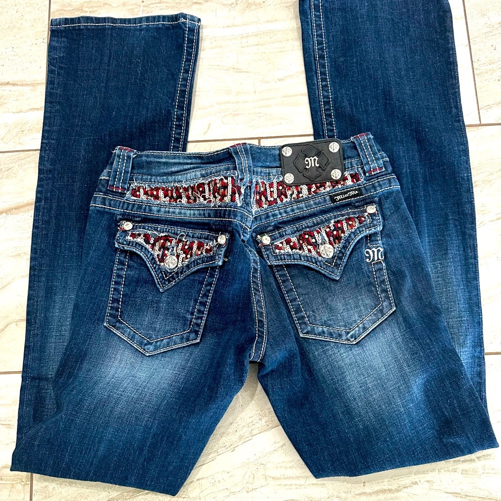 MISS ME 30

34” Inseam
9” Rise 
Bootcut